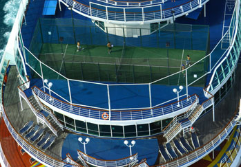 pista-de-padel-barco-sovereign-1